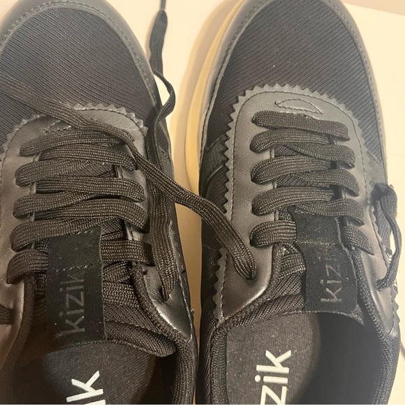 Kizik Paris Women's Size 7 Black/Pristine Leather Hands-Free Sneakers - Picture 16 of 16